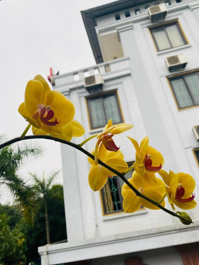 Khach San Ami Hotel Vinh Kültér fotó